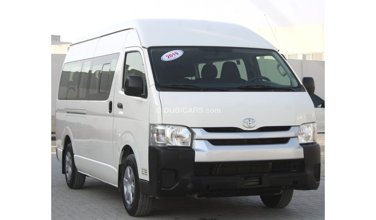 Toyota Hiace Commuter GL High Roof TOYOTA HIACE 2019 WHITE GCC EXCELLENT CONDITION WITHOUT ACCIDENT