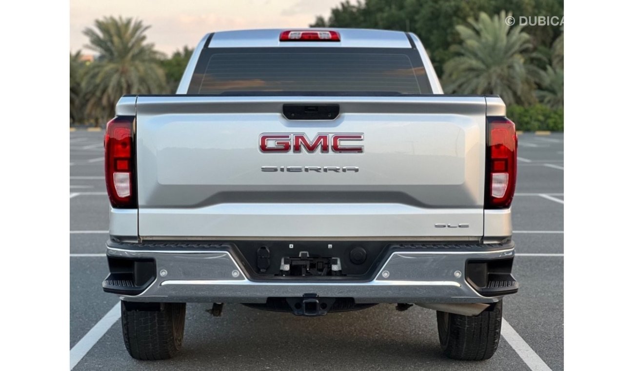 GMC Sierra SLE The car is in very good condition and the original paint is without accidents and the body of an