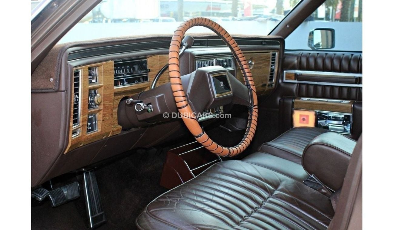 كاديلاك دي فيل Sedan deVille 1983 - pristine condition - CLASSIC CAR