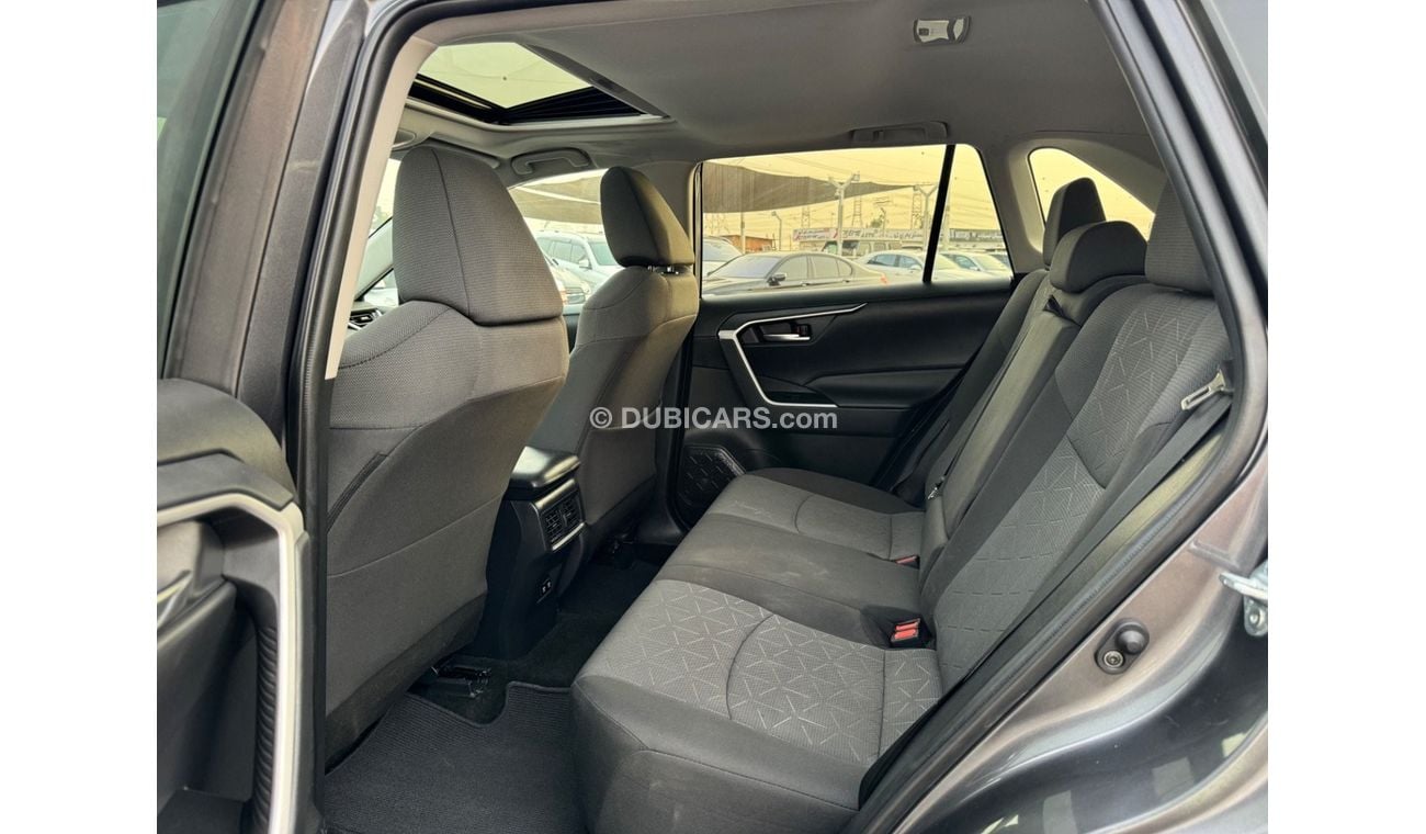 تويوتا راف ٤ 2021 XLE SUNROOF KEYLESS FULL OPTION US SPEC