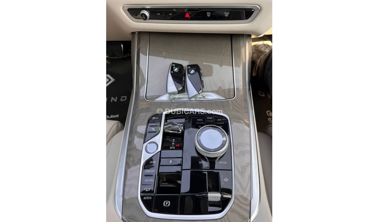 BMW X7 Bmw X7 XDrive 40i M package  Head-Up Display  Panoramic Full Option ViP Seats  2024 Zero KM 429,000