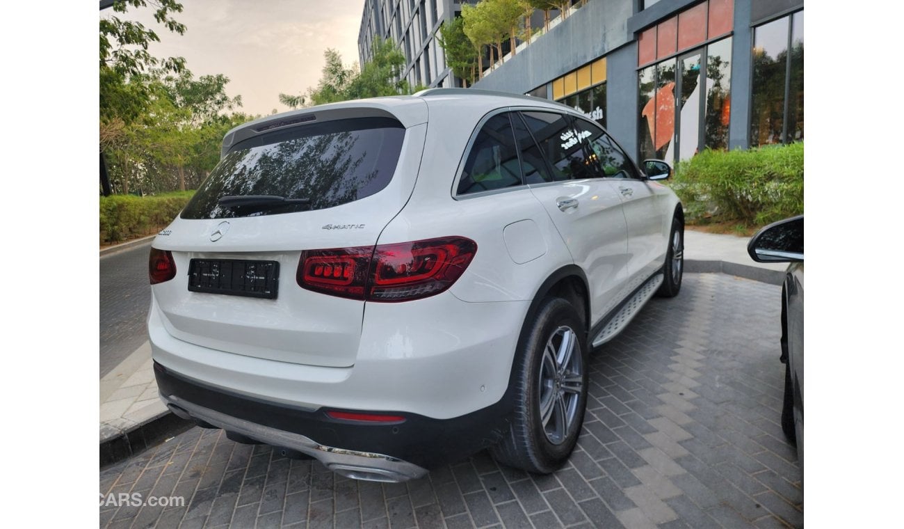 مرسيدس بنز GLC 300 4MATIC