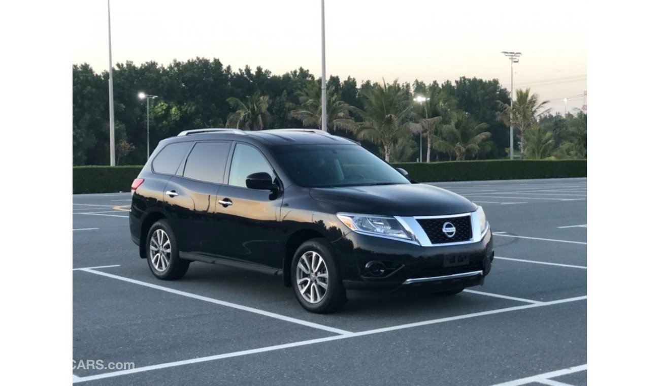 Nissan Pathfinder MODEL 2016 CAR PERFECT CONDITION INSIDE AND OUTSIDE