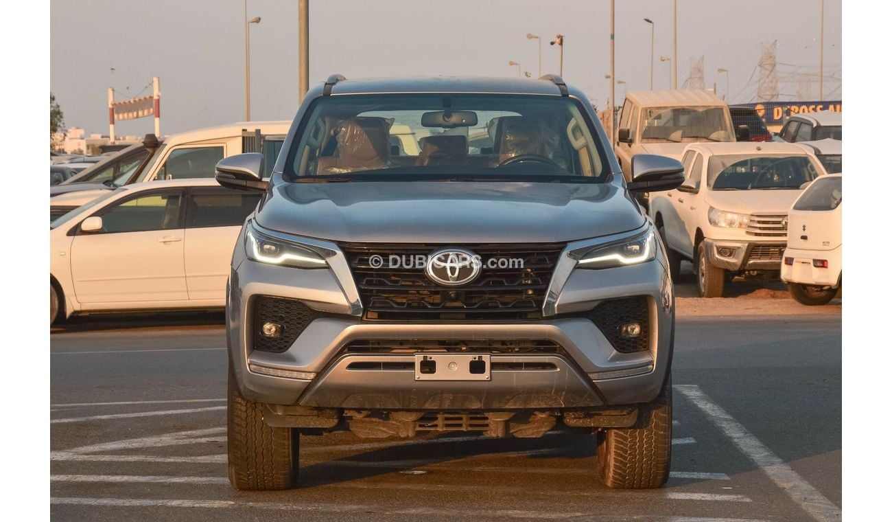 تويوتا فورتونر TOYOTA FORTUNER 4.0L V6 4WD PETROL SUV 2023