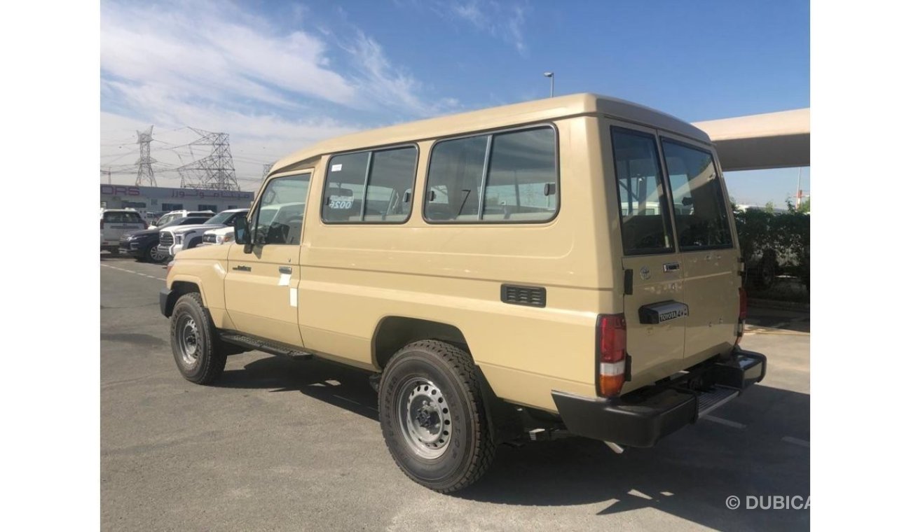 Toyota Land Cruiser Hard Top TOYOTA LAND CRUISER LC78 HARDTOP 4.2L WITH DIFF LOCK POWER WINDOWS DIESEL V6 MY 2023 BEIGE AND WHITE