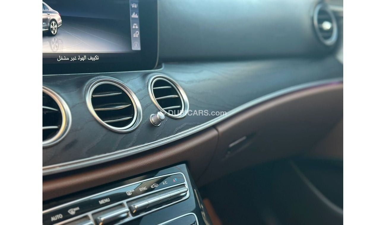 Mercedes-Benz E200 Mercedes Benz E200 2018 Korean Specs