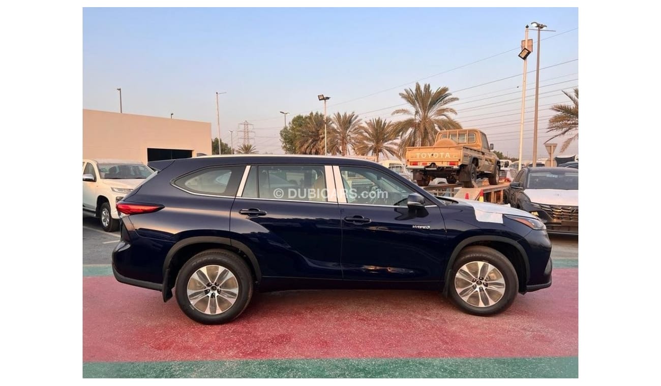 Toyota Highlander GLE Toyota Highlander 2022 Dark Blue Color 2.5L petrol/Hybrid Awd with RADAR