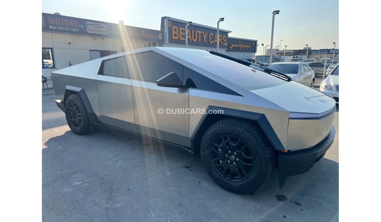 Tesla Cybertruck Cyberbeast