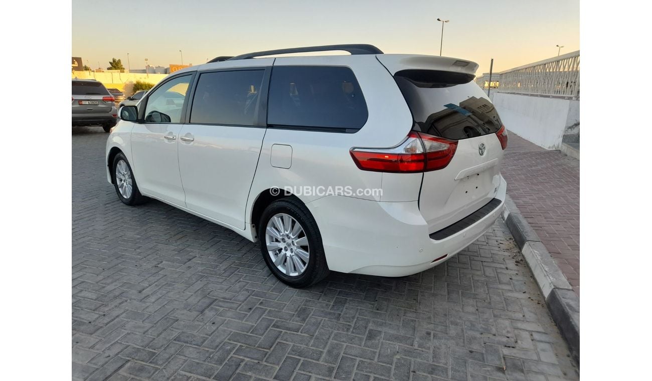 تويوتا سيينا Toyota Sienna 2017 Xle