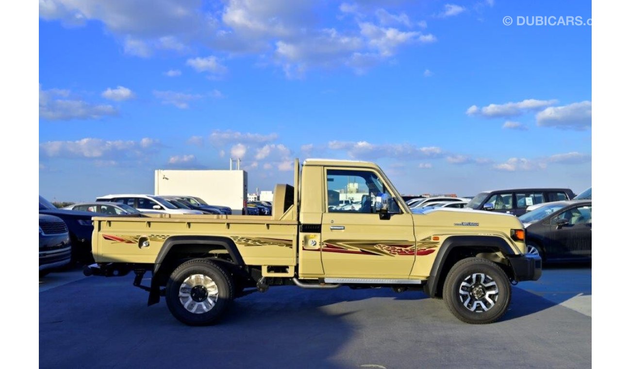 Toyota Land Cruiser Pick Up 79 Single Cab  SDLX 2.8L Diesel 4WD 2-Seater Automatic