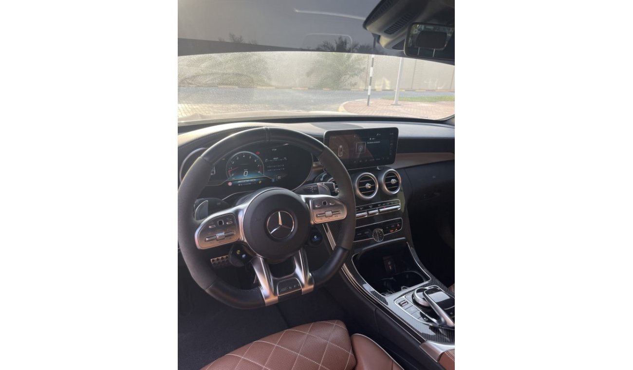 مرسيدس بنز C 63S AMG