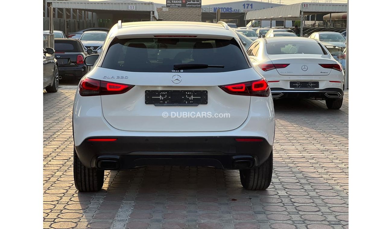 Used Mercedes-Benz GLA 220 2021 for sale in Dubai - 675320