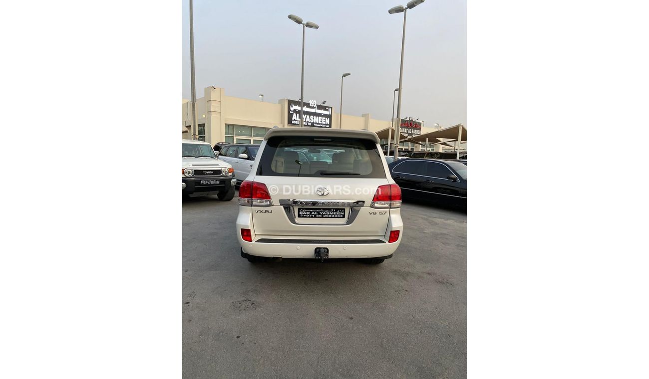 Used Toyota Land Cruiser 2011 for sale in Dubai - 592784