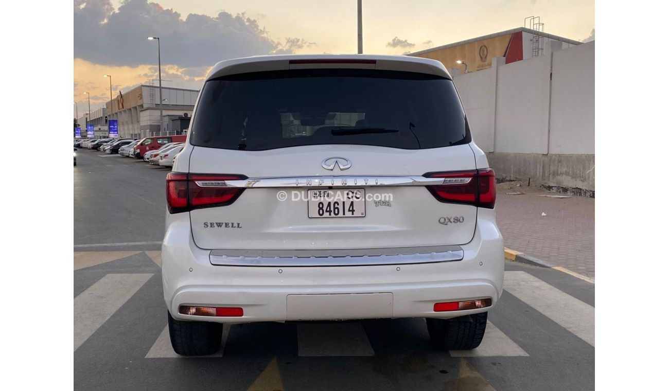 Infiniti QX80 Limited 5.6L