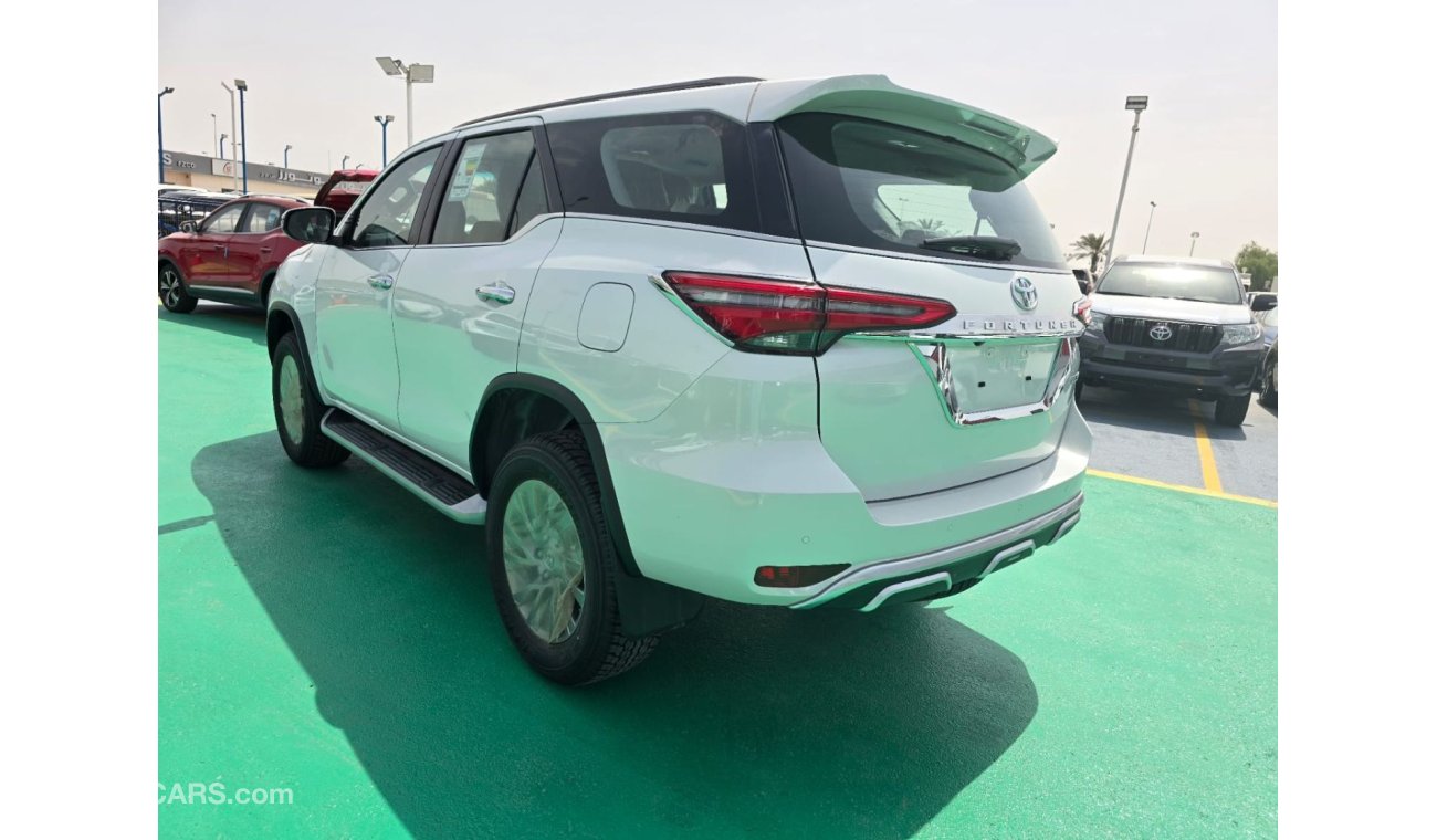 Toyota Fortuner 4.0L PETROL V6 FULL OPTION 2024 GCC