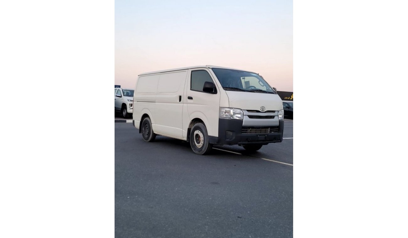 تويوتا هاياس 2023 TOYOTA HIACE STD ROOF CARGO VAN 2.7L M/T