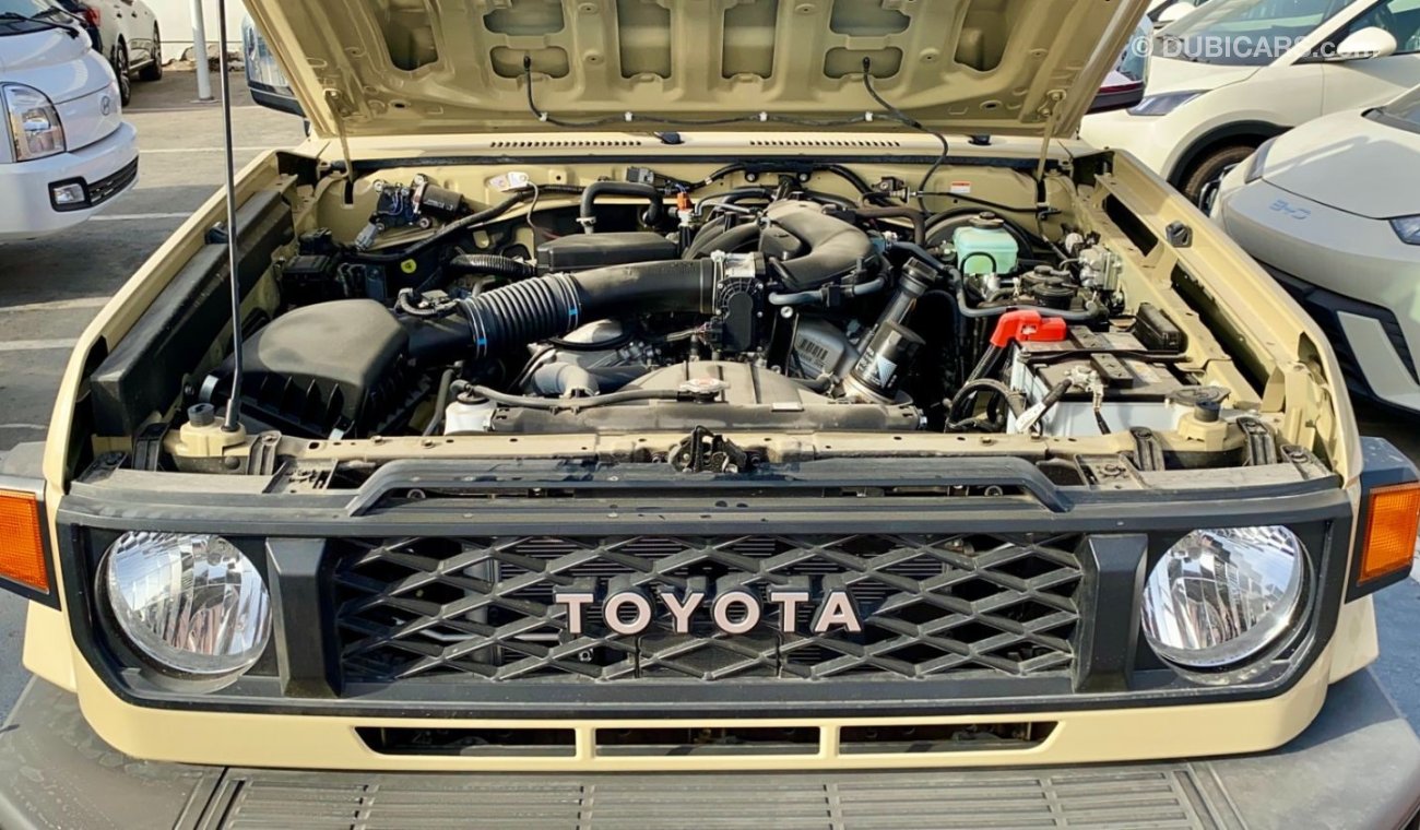 تويوتا لاند كروزر بيك آب Toyota Land Cruiser 79 4.0L Petrol  Single Cabin 2024