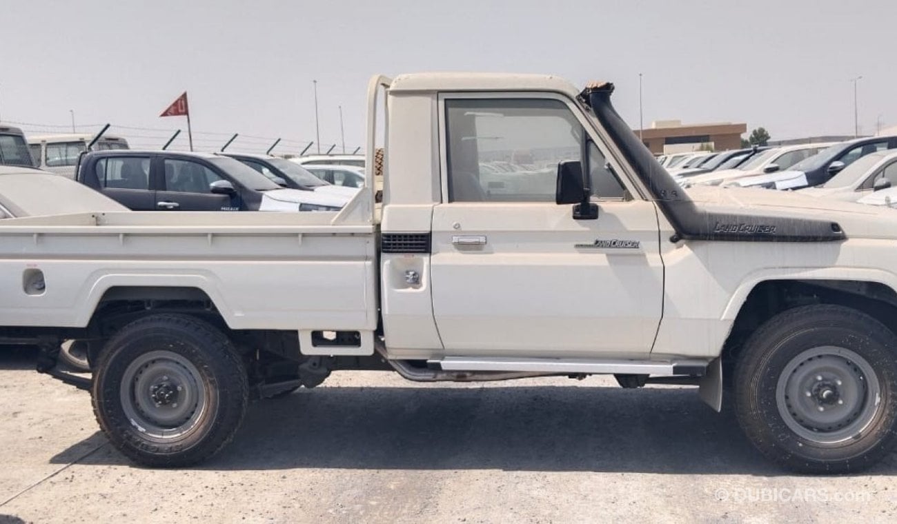 تويوتا لاند كروزر بيك آب TOYOTA LAND CRUISER HZJ79 4.2L MID(i) S/C M/T DSL