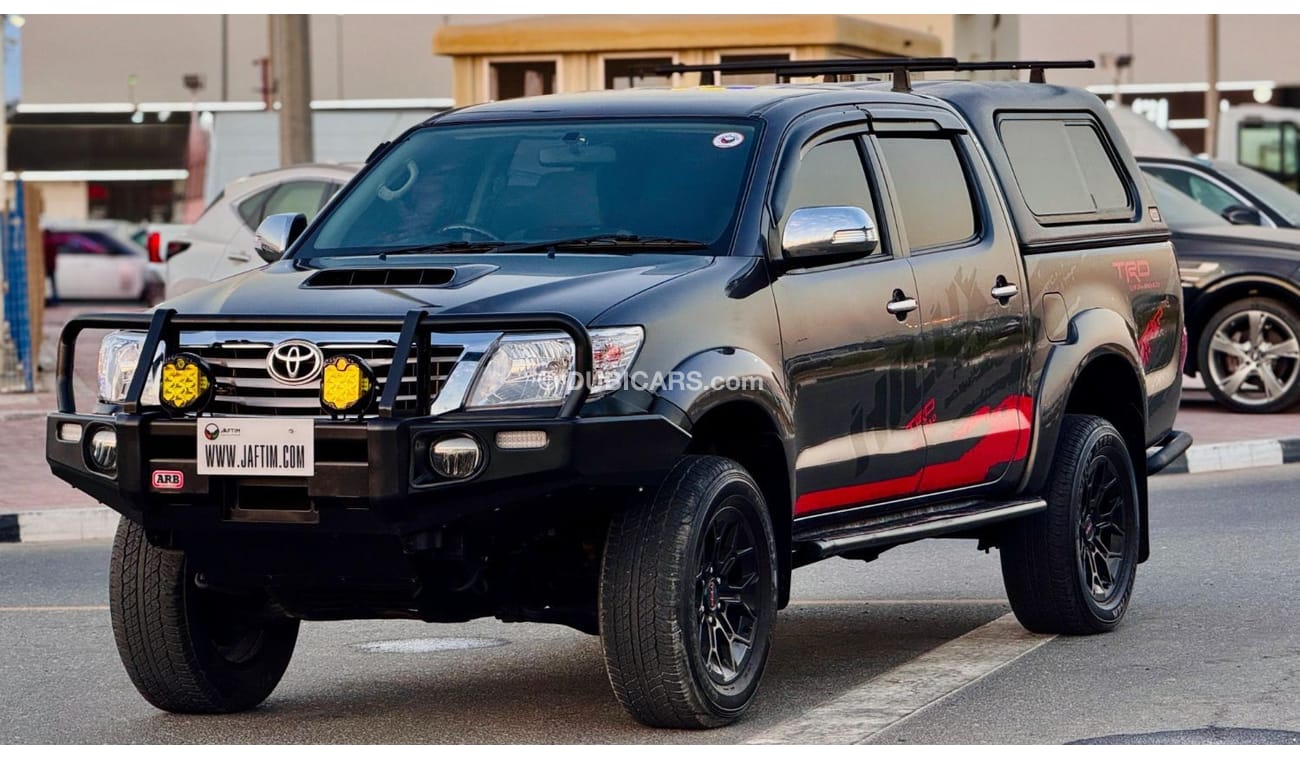 تويوتا هيلوكس PREMIUM CANOPY INSTALLED | ARB BULL BAR | 3.0L DIESEL ENGINE | 2011 | MANUAL TRANSMISSION | RHD