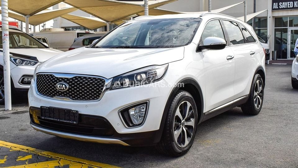 Used Kia Sorento 2017 for sale in Dubai - 305924