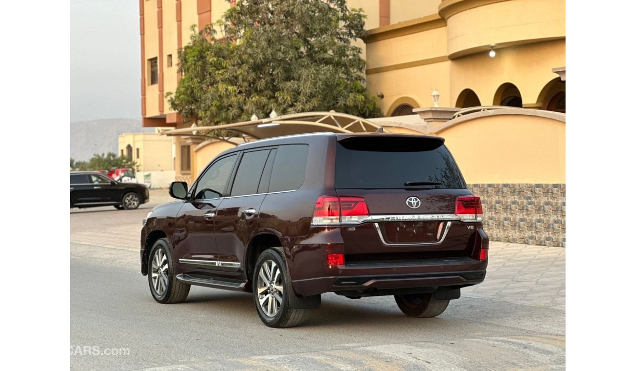 Toyota Land Cruiser VXR