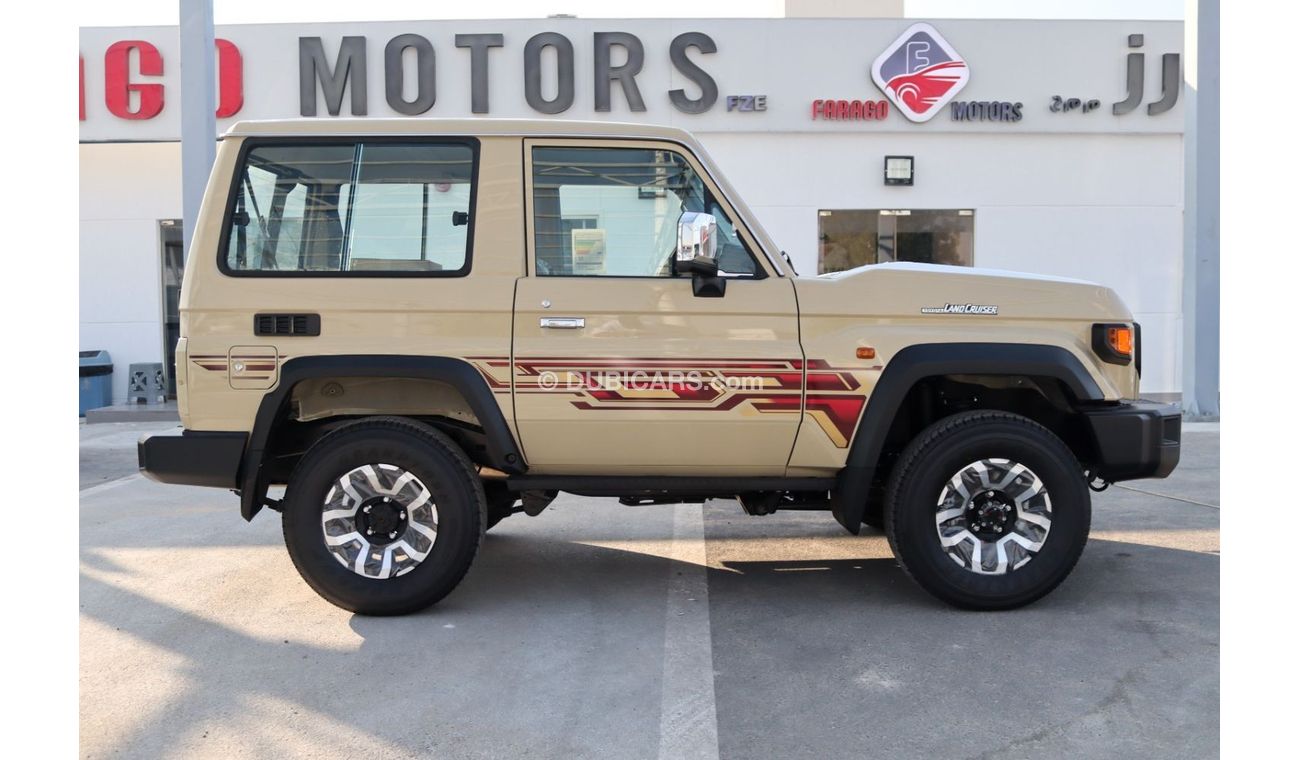 Toyota Land Cruiser 70 2024 LAND CRUISER GRJ 71 4.0 V6 AT FULL OPTION **التصدير فقط خارج الخليج**EXPORT ONLY**