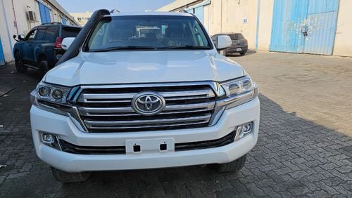 تويوتا لاند كروزر TOYOTA LAND CRUISER V8 DIESEL (RHD) 2017