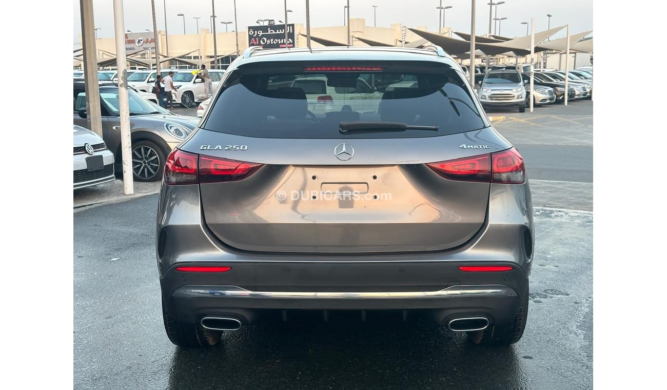 مرسيدس بنز GLA 250 4MATIC Mercedes GLA 250 _American_2021_Excellent Condition _Full option