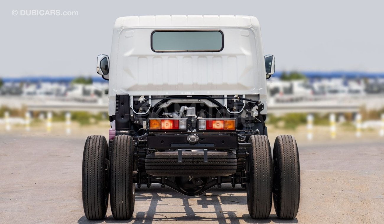 Mitsubishi Fuso CANTER 4.2L DIESEL: CAB CHASSIS 4X2, POWER STEERING, AC (EXPORT ONLY)