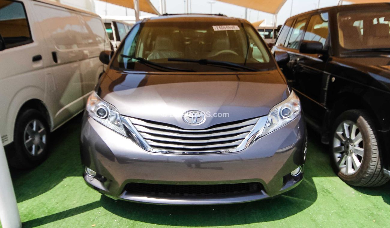 Toyota sienna dubai