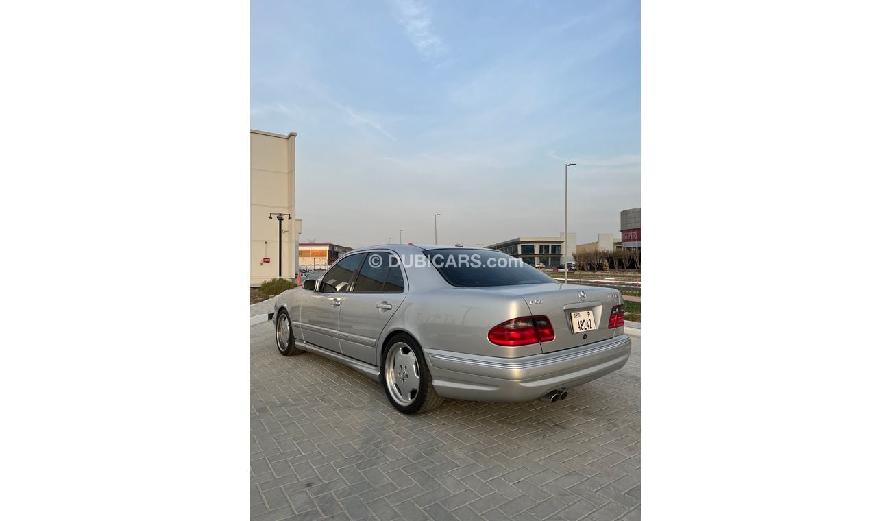 Mercedes-Benz E 55 AMG E55 AMG Avantgarde