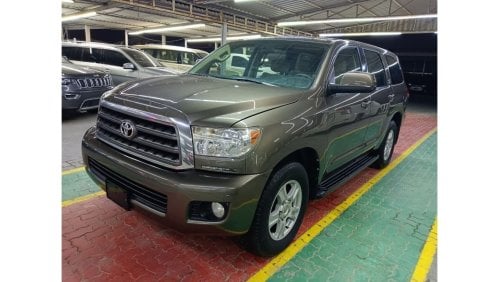 Toyota Sequoia SR5