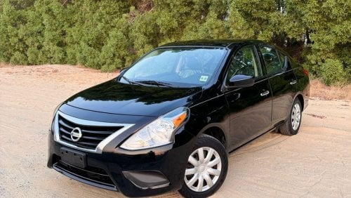 Nissan Versa Nissan Versa 1.6L   4-Cylinder Sedan Fuel efficient