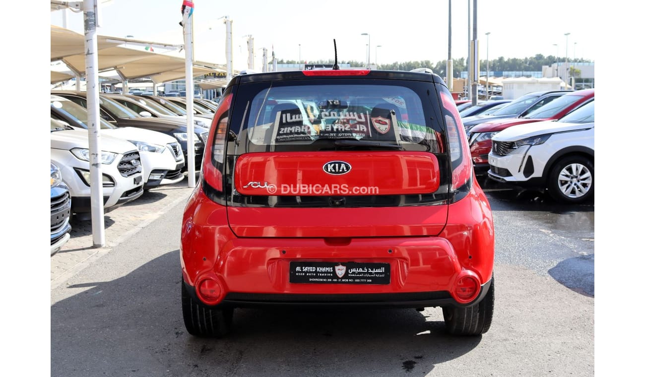 Kia Soul EX ACCIDENTS FREE - GCC - 2000 CC - FULL OPTION WITHOUT SUNROOF - PERFECT CONDITION INSIDE OUT