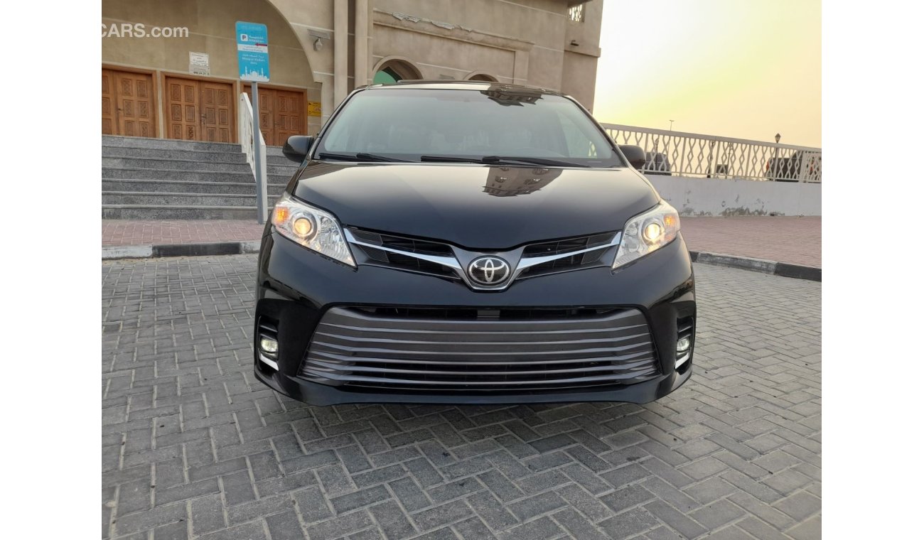 تويوتا سيينا Toyota Sienna 2014 xle