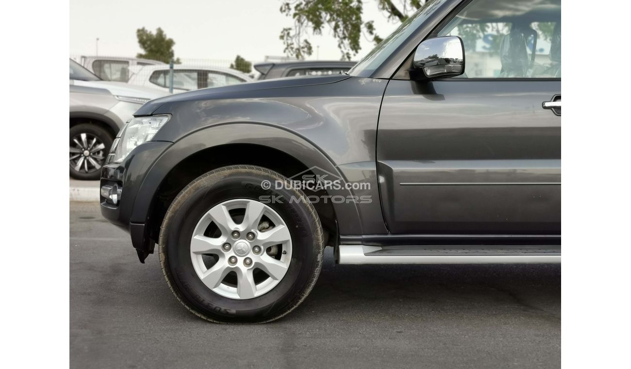 Mitsubishi Pajero 3.5L Petrol, Alloy Rims, Sunroof, Rear A/C, Leather Seats, 4WD (LOT # 4022)