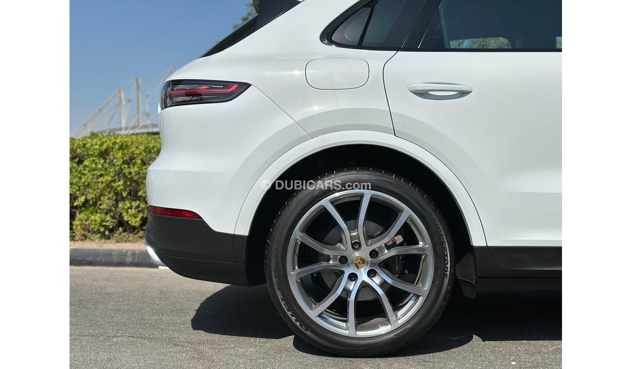 بورش كايان S 2.9L (435 HP) Porsche Cayenne Platinum Edition / V6 / GCC / 2019 / Single Owner / Full Service His