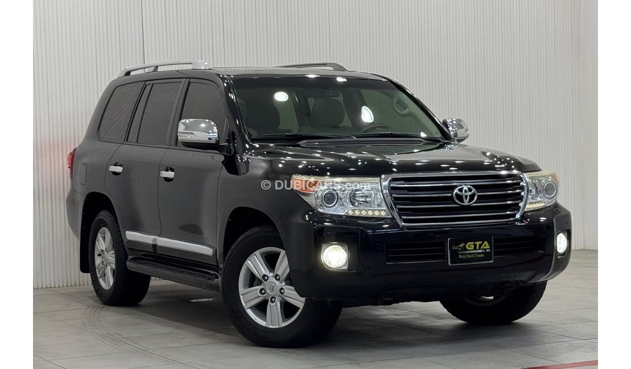 Toyota Land Cruiser GXR 4.0L (271 HP) AWD 2014 Toyota Land Cruiser GXR V6, Service History, Excellent Condiiton, 8 Seate