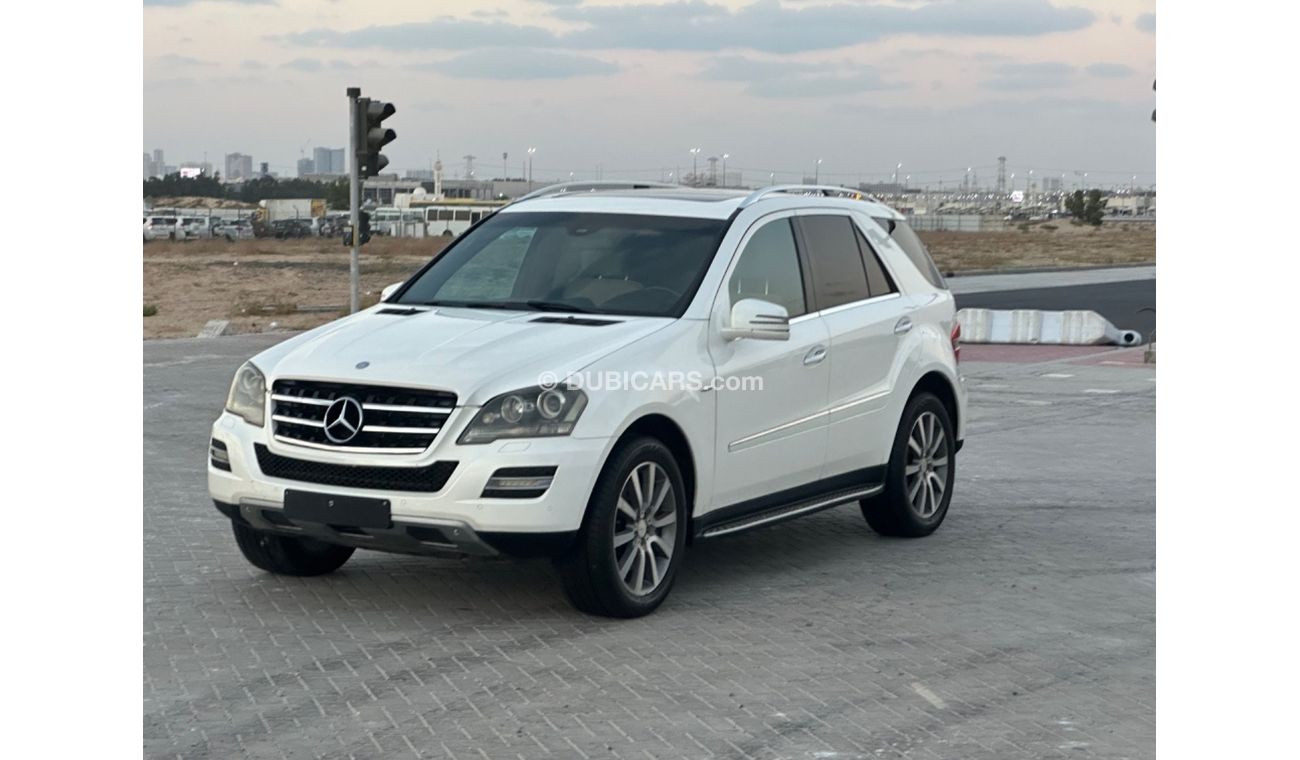 Mercedes-Benz ML 500 MODEL 2009 GCC CAR PERFECT CONDITION INSIDE AND OUTSIDE FULL OPTION PANORAMIC ROOF