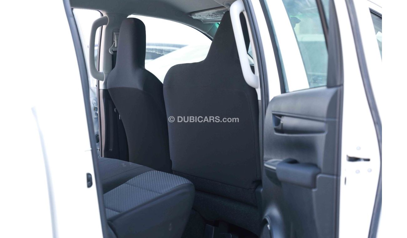 تويوتا هيلوكس 2024 TOYOTA HILUX DLXG 2.4 - SUPER WHITE inside BLACK | Export Only