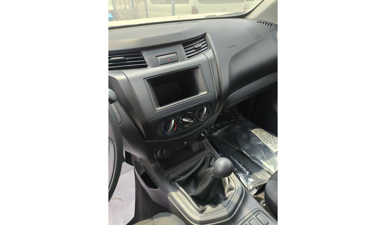 نيسان نافارا Nissan/Navara/NAV02 D23 2.5D XE 4X4 DC PLUS Mt