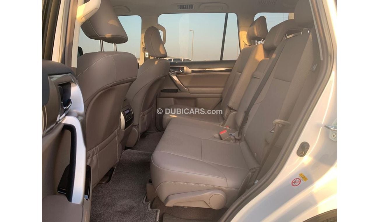 Lexus GX460 Lexus GX460 Premier 2019 Al Futtaim , 17000 KM Only Under Warranty