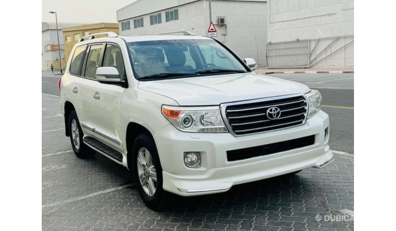 تويوتا لاند كروزر Toyota Land Cruiser 2015 GXR LHD petrol