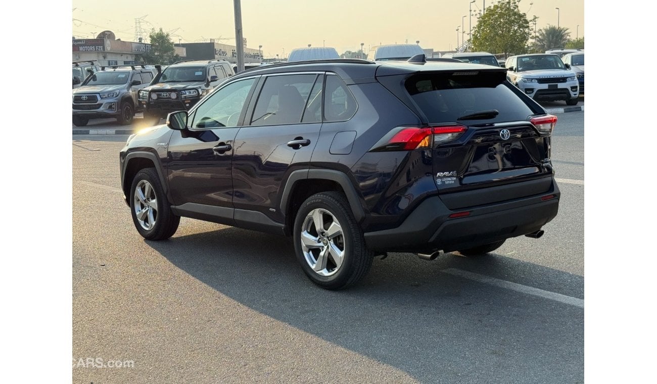 Toyota RAV4 XLE 2.5L