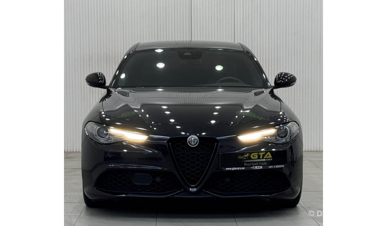 ألفا روميو جوليا 2023 Alfa Romeo Giulia Veloce, Jan 2028 Agency Warranty + Service Package, Full Service History, GCC