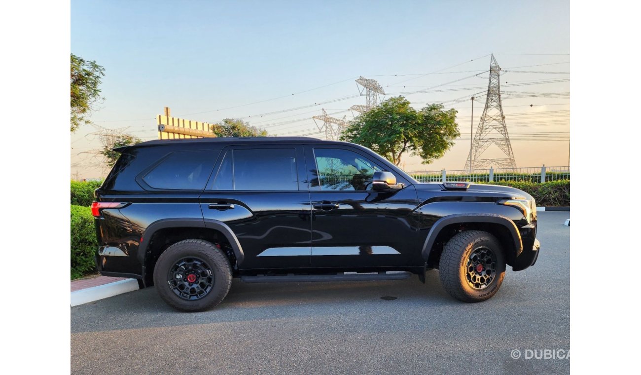 تويوتا سيكويا 2023 TOYOTA SEQUOIA 3.5-liter twin-turbo V6 Full Option Automatic Zero KM