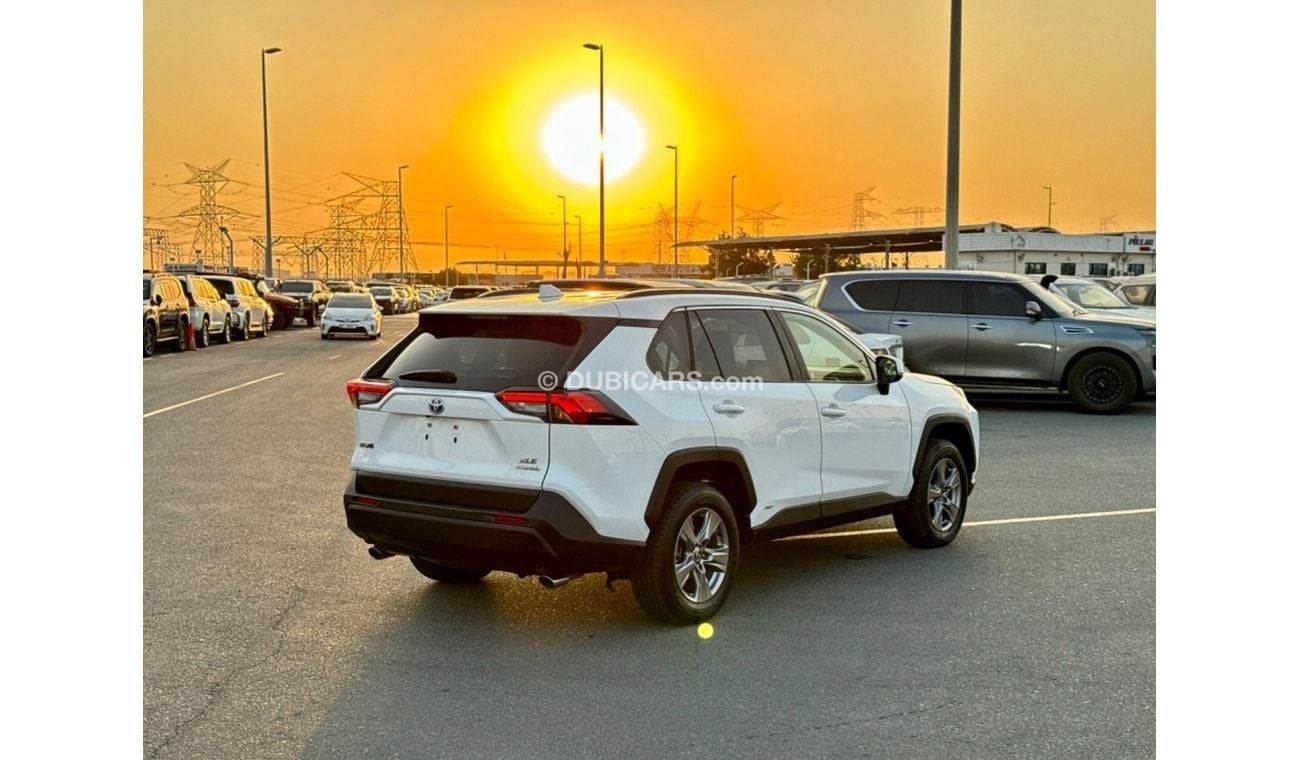 Toyota RAV4 2022 HYBRID LIMITED SUNROOF FULL OPTION CLEAN TITLE UAE PASS