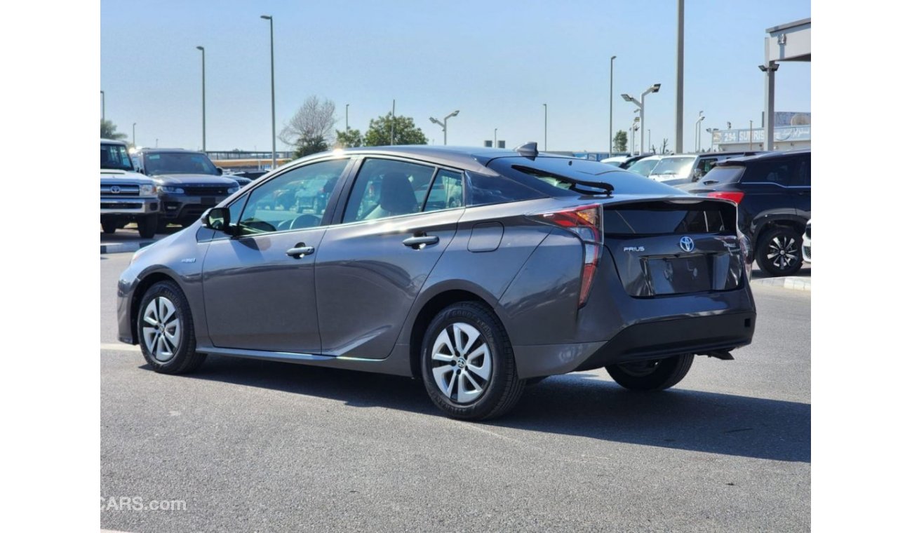 تويوتا برياس Toyota prius