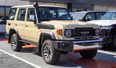 Toyota Land Cruiser Hard Top LX 4.0L V6 A/T