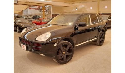 بورش كايان PORSCHE CAYENNE 3.2L 2006 WITH SUNROOF, ELECTRIC LEATHER SEATS, T.V NAVIGATION AND MUCH MORE